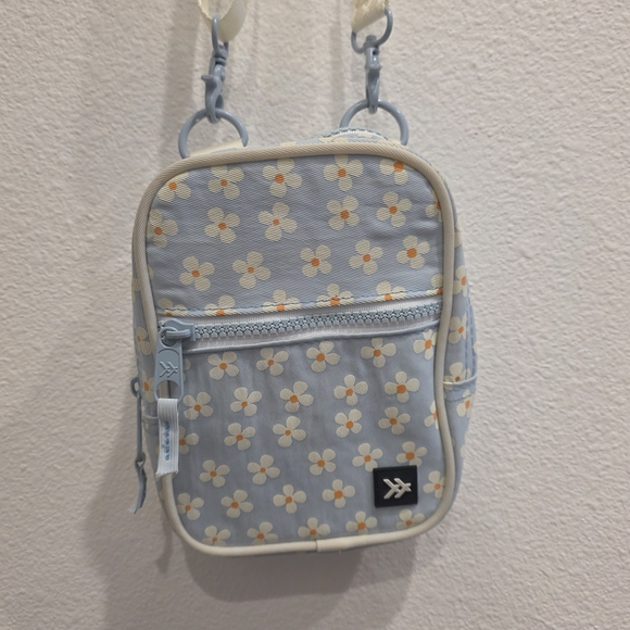 Thread Crossbody Bag - Picture 2 of 3